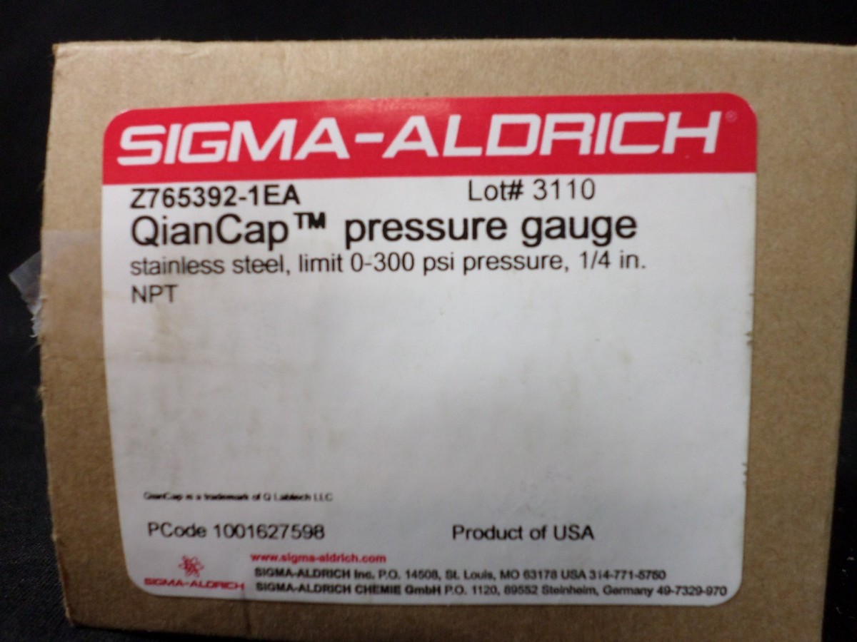 Pro 2 1/2 in Dial, 0/300 PSI, 1/4 in NPT, Lower Mount Glycerin Filled Pressure Gauge PRO-301L