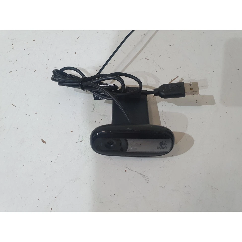 Logitech V-U0026 860-000333 WebCam Black Wired USB Built-in Mic Universal Clip - Image 2 of 4