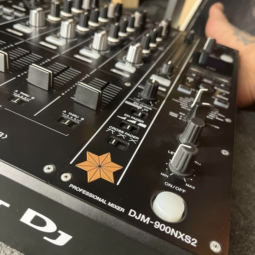 Pioneer DJM-900NXS2 Professional DJ Mixer 4-Channel 4ch