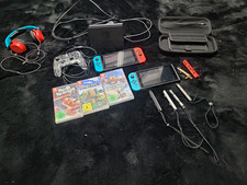 Großes Nintendo Switch Komplettpaket-2 Konsolen …