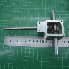 90° Right Angle Gearbox Speed Reducer Transmission Ratio 1:1 Shaft 8mm DIY Part