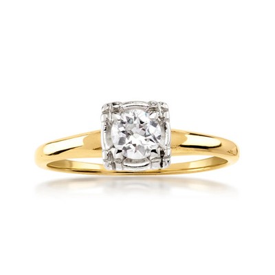 Vintage .35 Carat Diamond Ring in 14kt Yellow Gold. Size 6.75