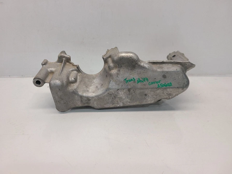 Honda Fit 2013 (1,5 L/AT) cubierta de acoplamiento de cambio parte: 24901RB0020 Foto 2 de 4