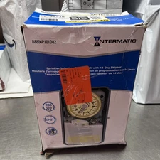 Intermatic R8806P101D82 Indoor/Outdoor Irrigation/Sprinkler Timer USED