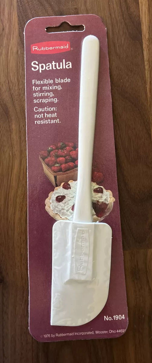 New Vintage Rubbermaid Spatula USA White Kitchen NOS #1904 1976 Prop