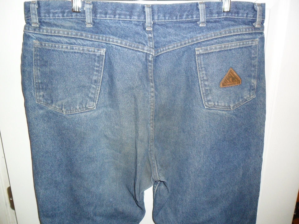 Jeans masculino VINTAGE resistente a chamas Bulwark medido tamanho 41-42x32 P - Imagem 2 de 4