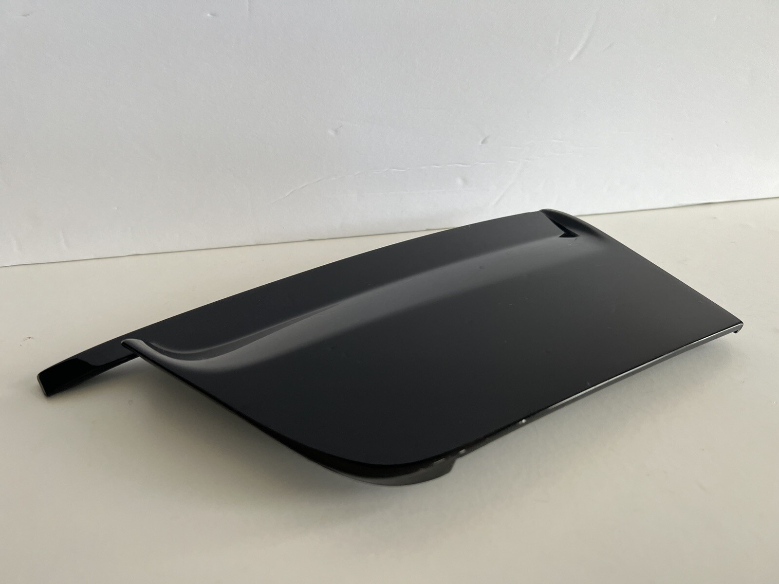 FERRARI 488 LEFT REAR EXERIOR TRIM PANEL 86914600