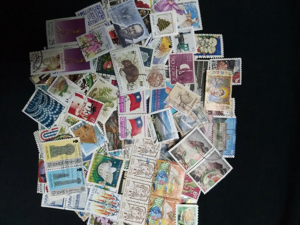 50gm Worldwide Used Stamps Off Paper - Image 2 of 3