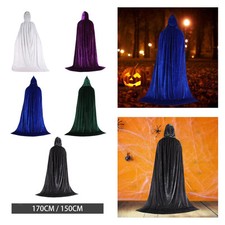 Halloween-Umhang aus Samt mit Kapuze und Robe-Zubeh&ouml;r. Robustes