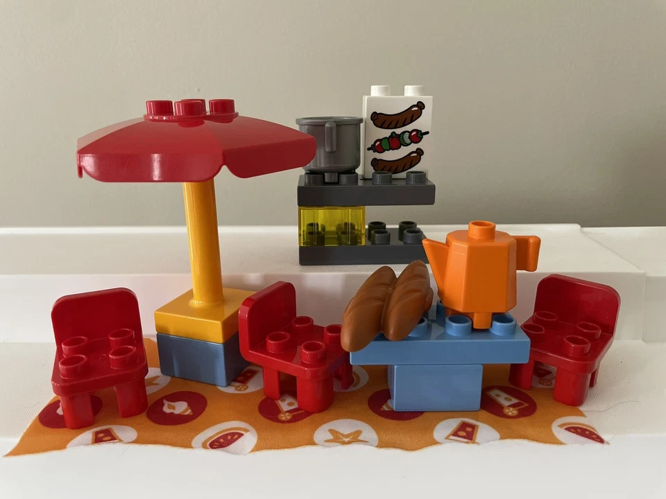Lego Duplo Camping Adventure - Beach RV Camper Set Incomplete - image 4 of 4