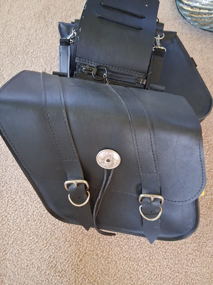 Willie and Max saddlebags With Zip Off Feature. Harley / Honda / Yamaha / Suzuki Foto 3 de 4