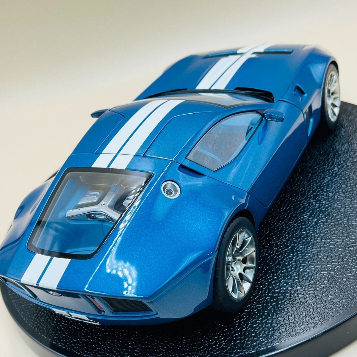 AUTOart 1/18 FORD SHELBY GR-1 CONCEPT Blue White Stripes 73073