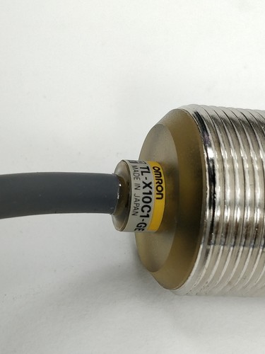 Omron Tl-x10c1-ge Proximity Sensor 12 to 24 Vdc - Picture 3 of 4