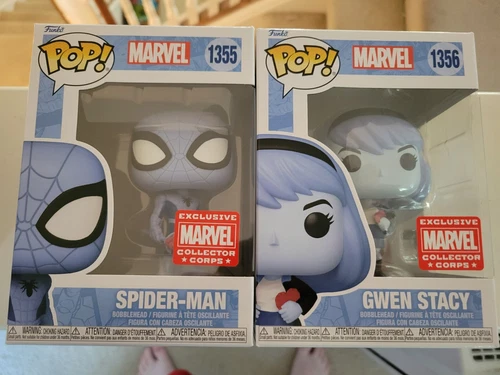 Funko Pop! Spider-Man Blue Gwen Stacy #1356 And Spider-Man #1355 Collector Corp.