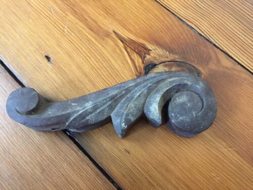 Vintage Antique Victorian Wooden Wood Scroll Furniture Mantle Decoration 14cm - Picture 1 of 5