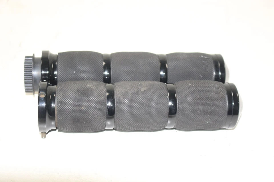 Empuñaduras de manillar Honda VTX 1800 C 2003 negras Avon Foto 4 de 4