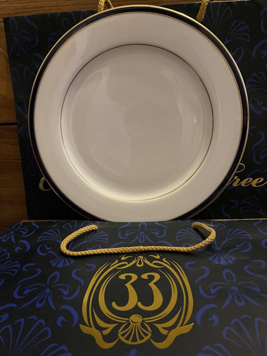 RARE Set Of 4 Disneyland CLUB 33 Plates 9” 10” 12” & Bowl 9