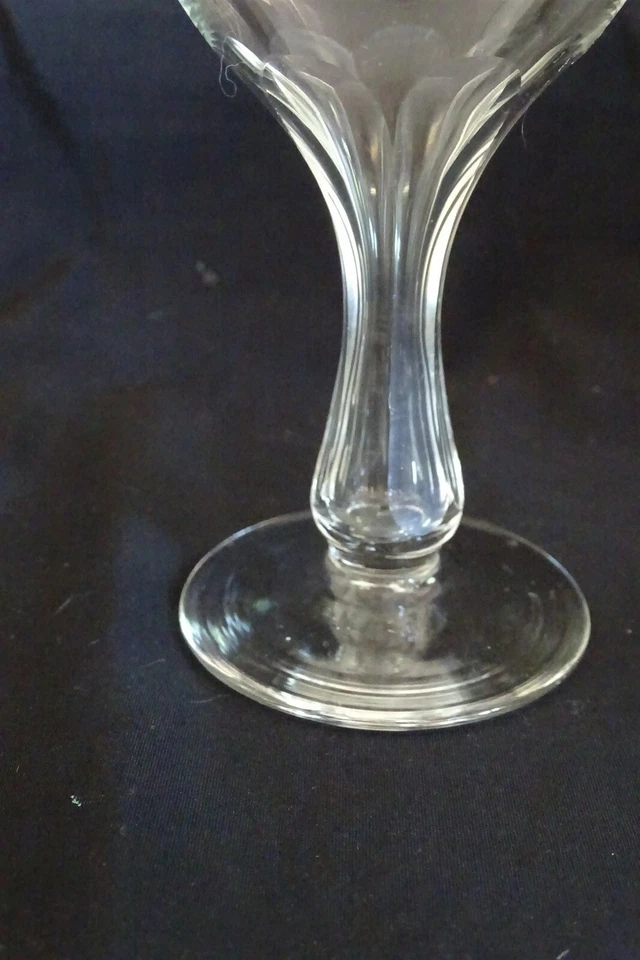 Morgantown USA Set of 12 Champagnes - Hollow Stems,Cut Glass,Blank 7711 - Image 4 of 4