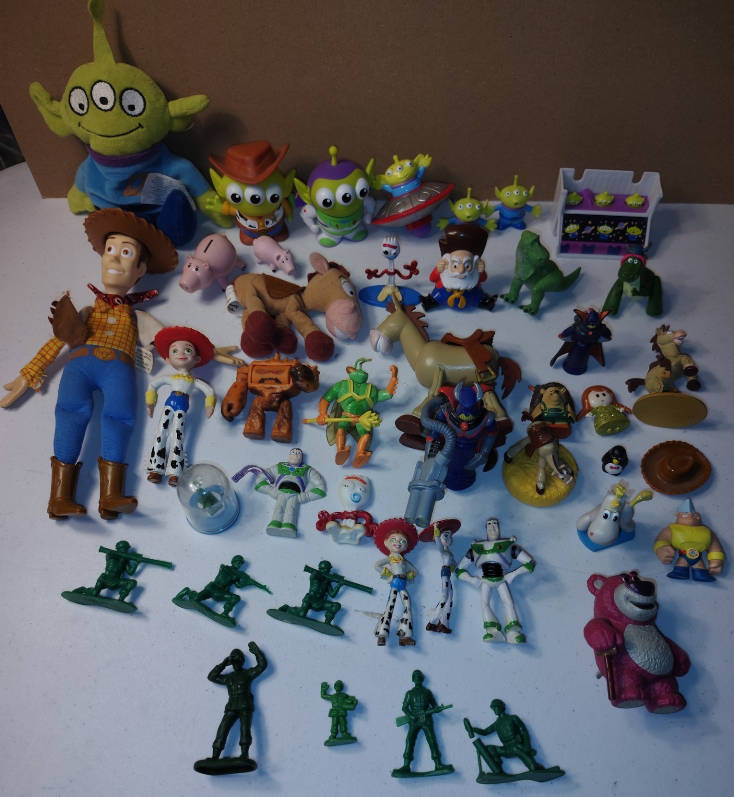 Toy Story Toy Lot Collectibles Buzz Lightyear Woody Burger King Mixed Claw Alien