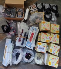 SMART WATCH & ACCESSORIES JOB LOT 171 ITEMS Garmin Fitbit Apple