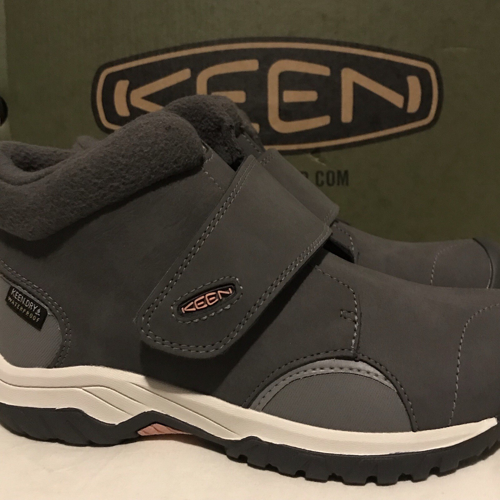 NEW KEEN Kootenay III (3) Youth Big Kids Size 5 M Waterproof Snow Boot 1023803