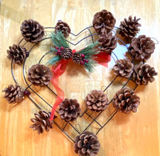 3D Heart Wreath Metal Frame and 16 Pine Cones DIY Kit