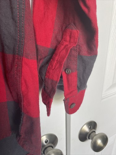 Boys Buffalo Check Long Sleeve Button-Down Shirt Cat & Jack Red/Black Size 6/7 - Picture 8 of 8