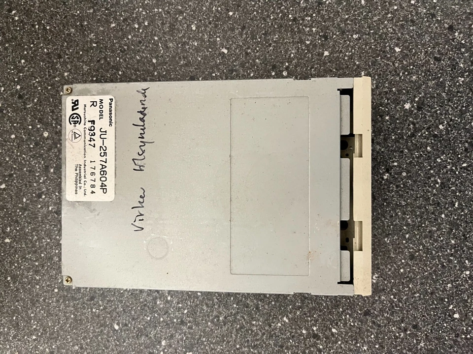 Lecteur de disquette vintage Panasonic 3,5 pouces modèle JU-257A604P - ordina... - Photo 3/4