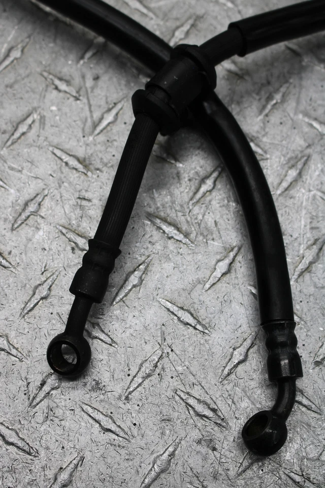 2001 HONDA SHADOW ACE 750 VT750CD DELUXE FRONT BRAKE CALIPER HOSE 45126-MBA-J11 - Image 4 of 4