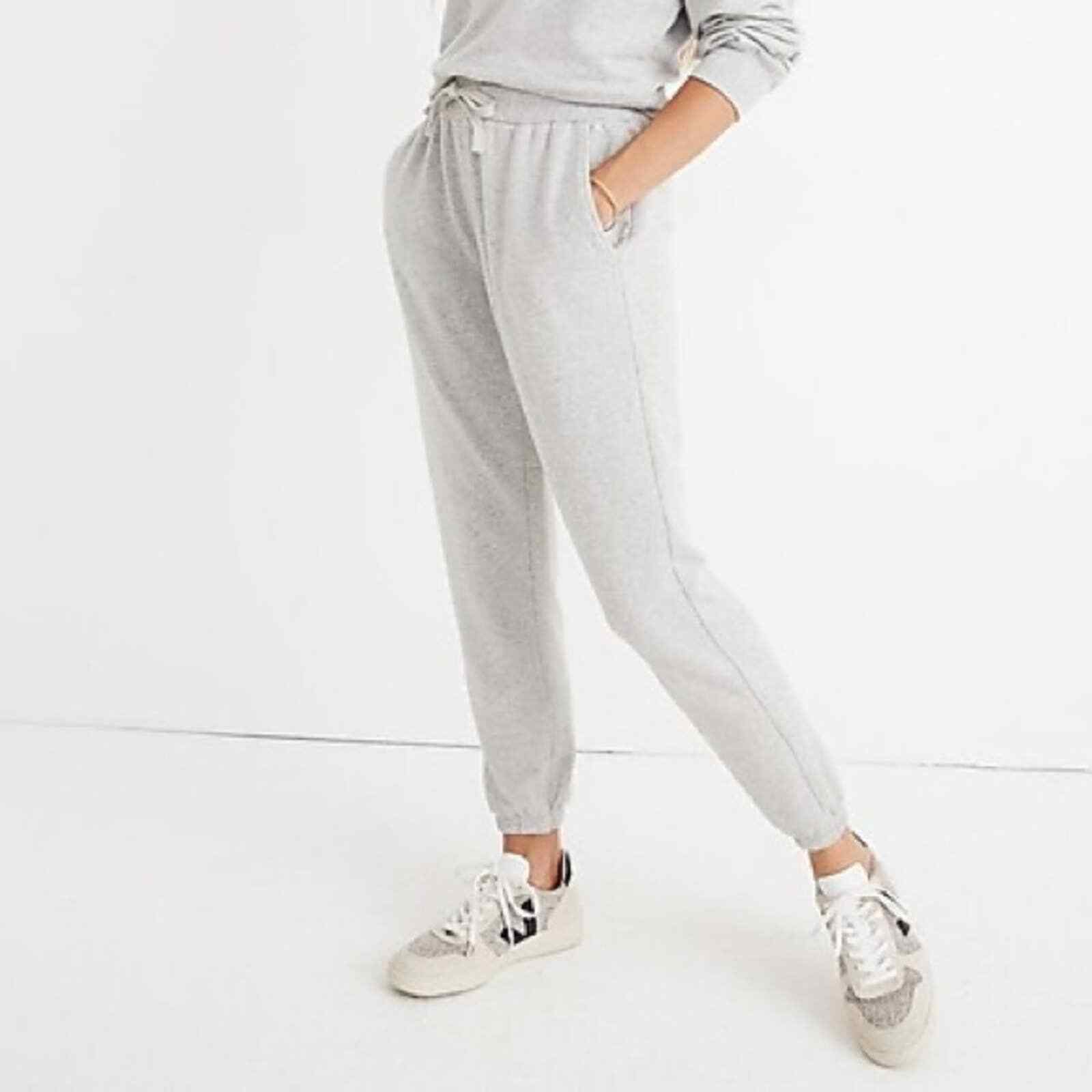 Rivet & Thread Heathered Grey Drawstring Jogger S… - image 1