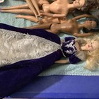 Lot of 13 Damaged Fashion Dolls for Parts or Repair Only Barbie & Others — photo 5