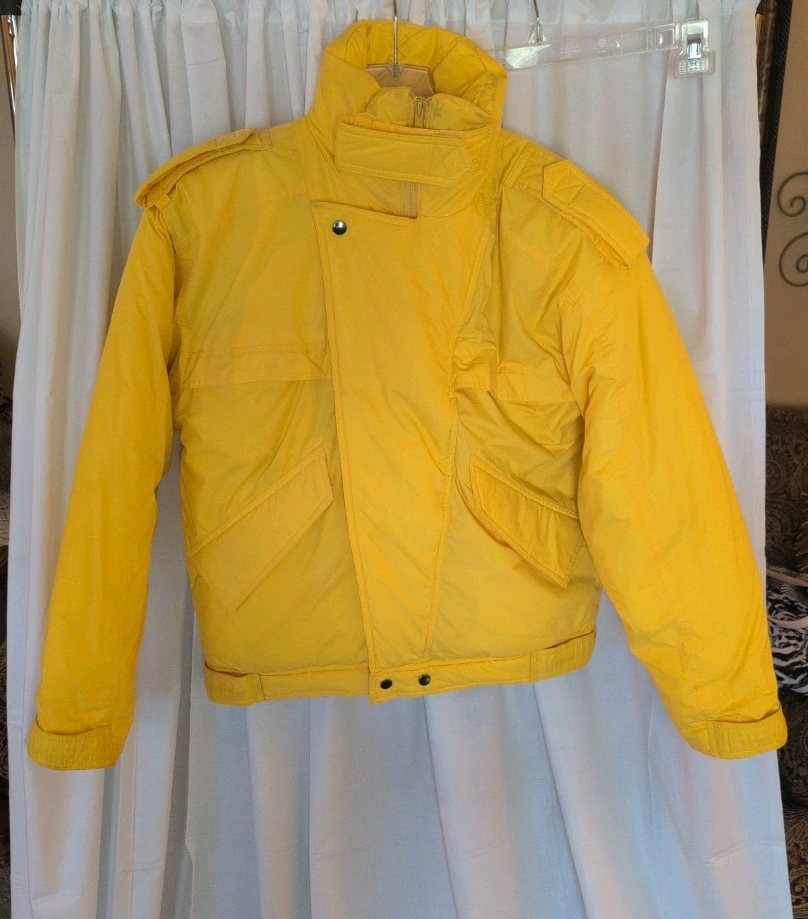 Hardy Amies, Vintage Hardy Amies London Puffer Bomber Down Filled Zip Yellow Coat Rare