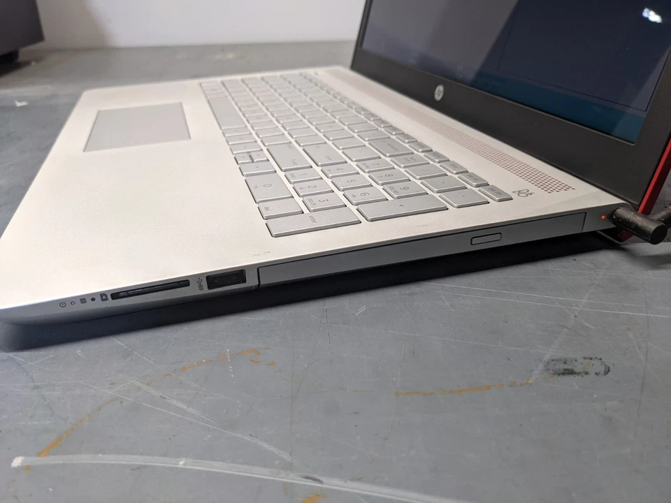 HP PAVILION 15Z-CD000 AMD A10-9620P RADEON R5 No SSD/OS - Image 4 of 4