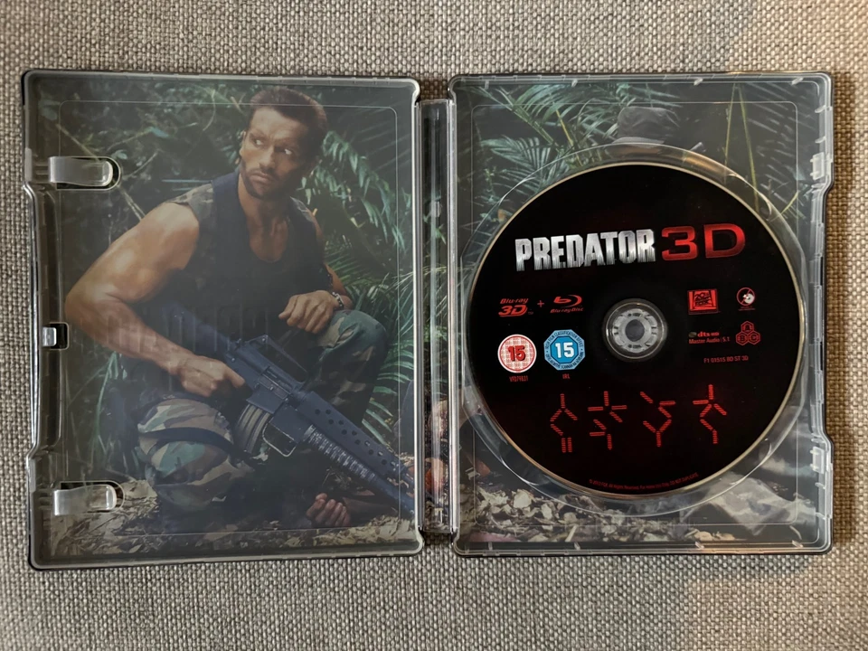 blu-ray PREDATOR 3D Steelbook 1987 Arnold Schwarzenegger REGION FREE - Image 3 of 3