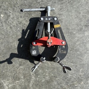 B & B Pipe Tools 1221 Alignment Welding Clamp  2 in. - 6 in. Capacity