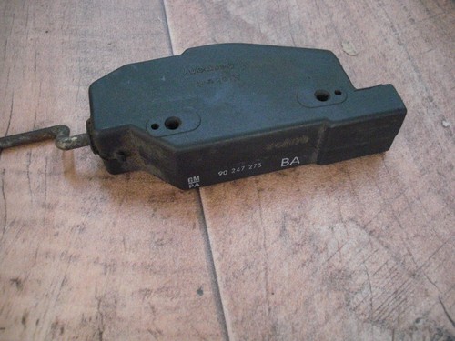 Stellmotor für ZV Opel Calibra A, Vectra A, Omega A (Tank) 90247273