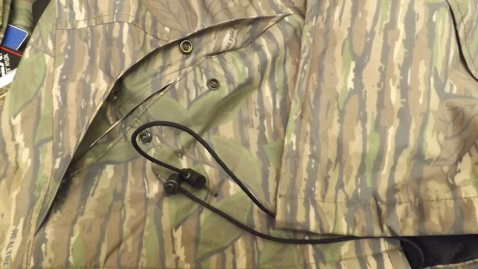 NEW Walls Water-Pruf Suplex Breathable Jacket Realtree Leaf Camo sz Med - Image 3 of 4