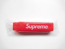 NEW SUPREME RED TOOTHBRUSH FW17 TRAVELING TOOTHBUSH In Plastic
