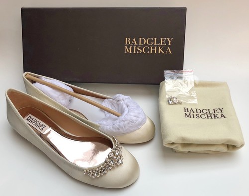 badgley mischka ballet flats