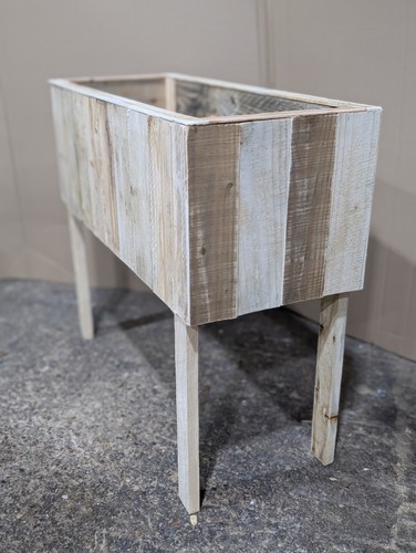 Maceta rústica de madera recuperada con patas - Soporte para plantas de madera hecha a mano - Imagen 5 de 10
