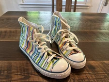 Chuck Taylor All Star High Top Men’s Size 7.5 Skinny Rainbow Stripe - New W/Tag