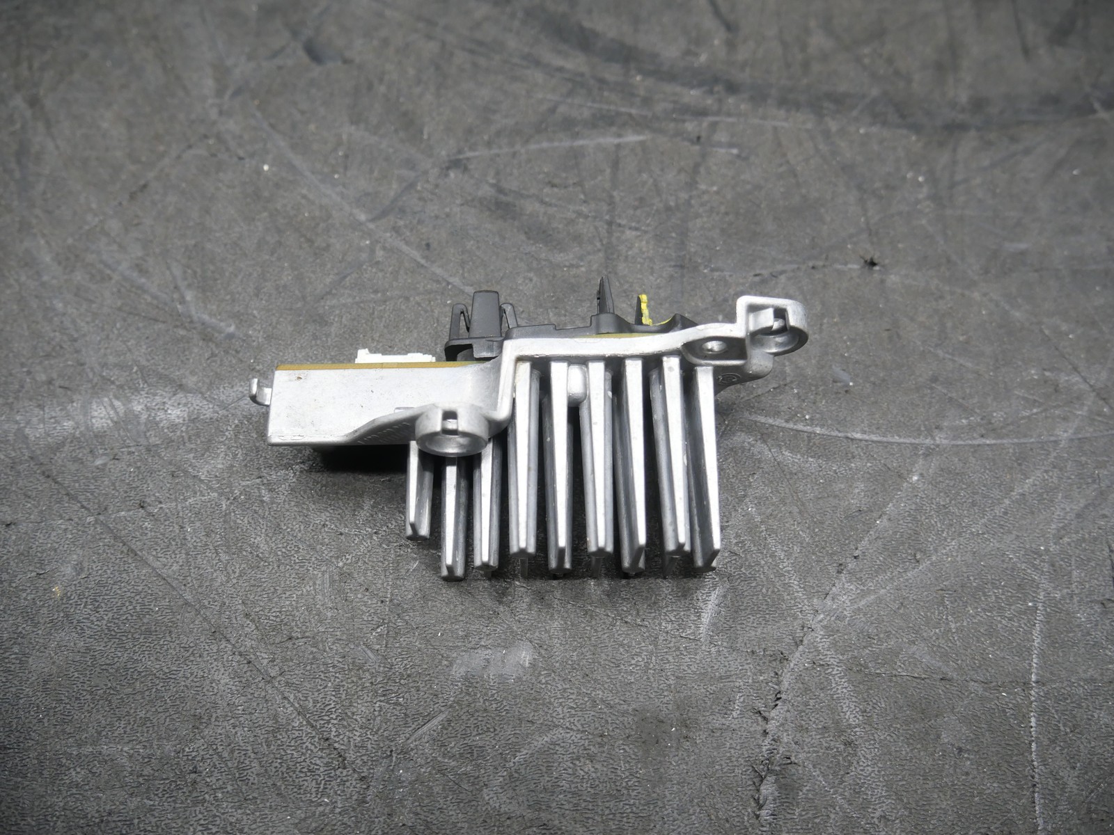 Audi R8 Plus Spyder 2017-2018 Left Heat sink P/N 420000016
