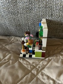 LEGO Seasonal: Painting Easter Eggs (40121)