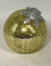 Cracker Barrel Christmas Lighted Glass Ornament Light Up Yellow Golden Color NIB