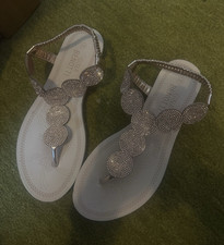 Gina Benotti Damen Zehentrenner-Sandalen Stra...