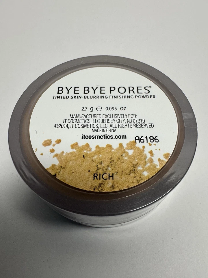 NEW IT Cosmetics Bye Bye Pores Finishing Powder Rich Tinted Skin-Blurring 2.7 g - Image 2 of 4