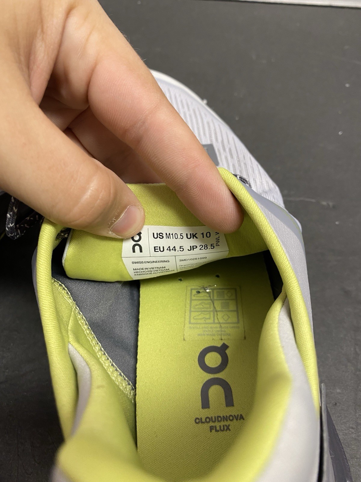 Used On Cloud Cloudnova Flux Grey Yellow Neon US 10.5 Men’s image 7