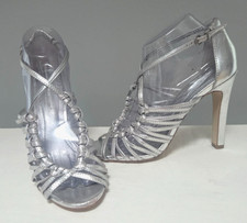New BCBG Generation PEETIE Strappy Sandal Pump Peep Toe Silver 9/39