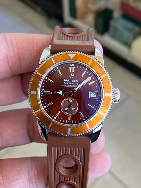 breitling superocean a37320