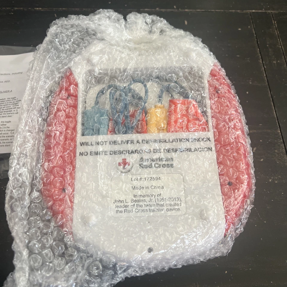 Nuevo Entrenador DEA Cruz Roja Americana con Bolsa de Transporte, Inglés/Español Foto 4 de 4